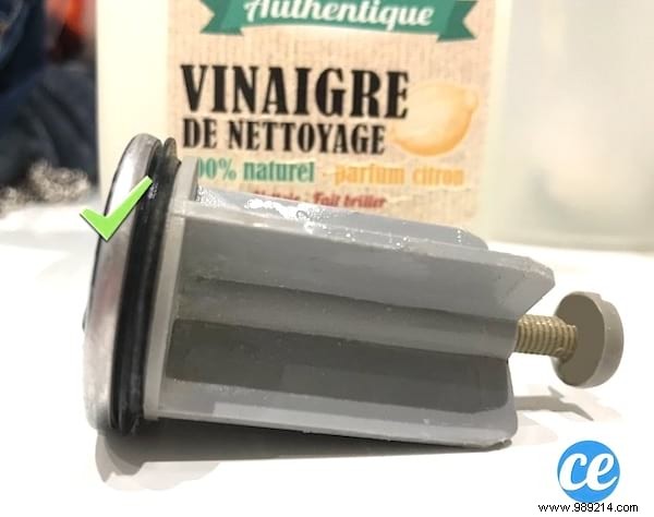 How to Fix a Leaky Sink or Bathtub Stopper: A Plumber s Proven DIY Trick