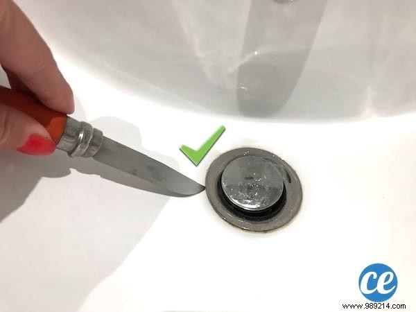 How to Fix a Leaky Sink or Bathtub Stopper: A Plumber s Proven DIY Trick