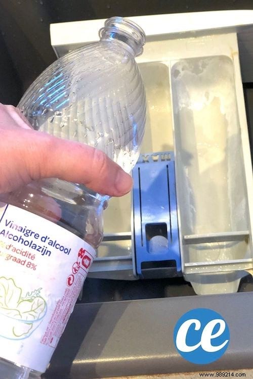 How to Clean a Clogged Washing Machine Detergent Drawer Without Scrubbing