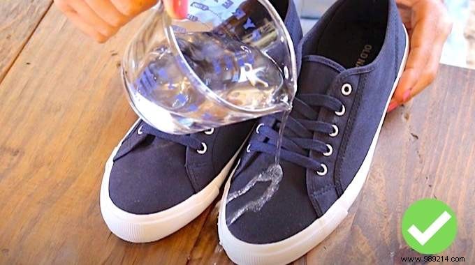 How to Waterproof Shoes Naturally: 2 Proven Eco-Friendly Methods