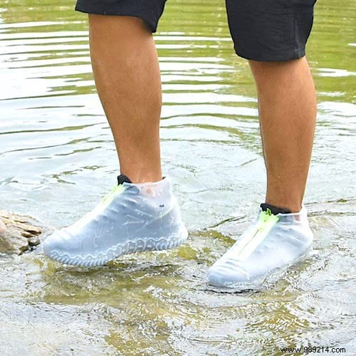 How to Waterproof Shoes Naturally: 2 Proven Eco-Friendly Methods