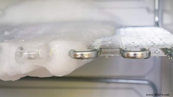 Expert Guide: How to Defrost Your Freezer Quickly, Safely, and Efficiently