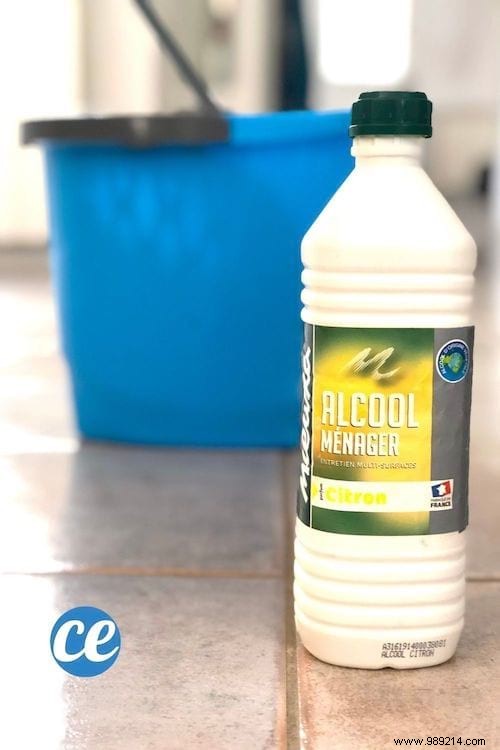 How to Clean and Disinfect Floors Effectively Without Bleach: A Proven Natural Method