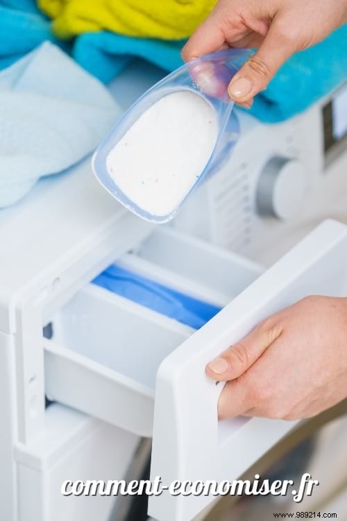 Powder vs. Liquid Laundry Detergent: Expert Guide to Choosing the Best for Your Clothes and Machine