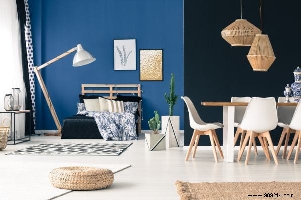 Declutter Your Home: 100 Everyday Items to Toss Room-by-Room for Instant Space