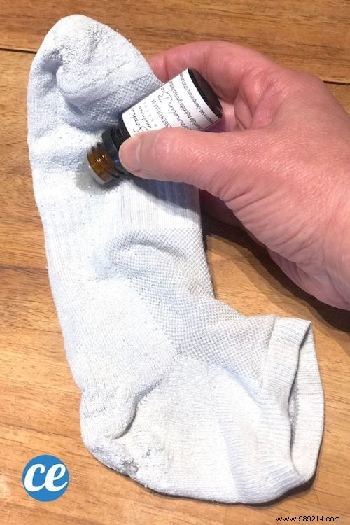 How to Naturally Whiten Yellowed Pillows Without Bleach: A Proven Home Method