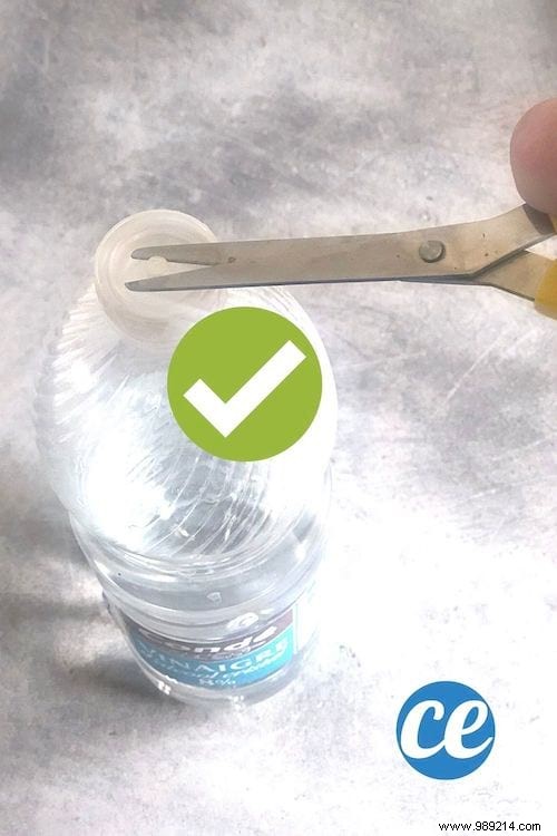Easy Way to Open White Vinegar Bottles: A Proven Cleaning Hack