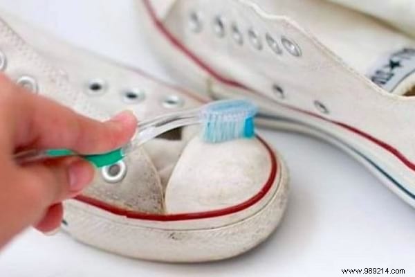 13 Proven Toothpaste Cleaning Hacks for Everyday Household Tasks