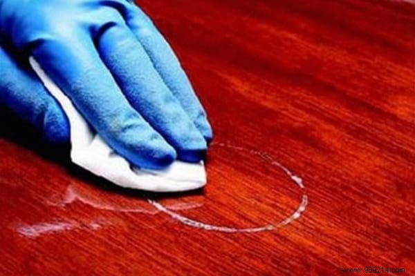 13 Proven Toothpaste Cleaning Hacks for Everyday Household Tasks