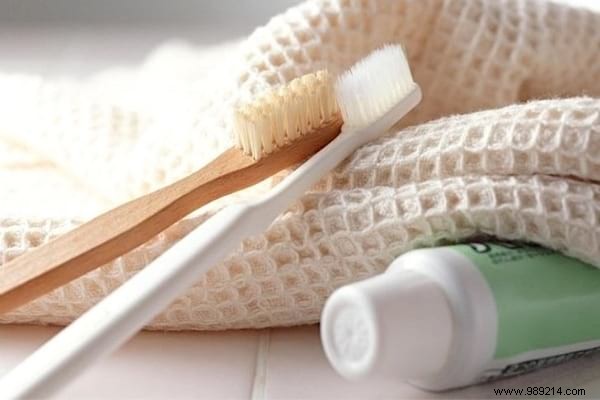 13 Proven Toothpaste Cleaning Hacks for Everyday Household Tasks