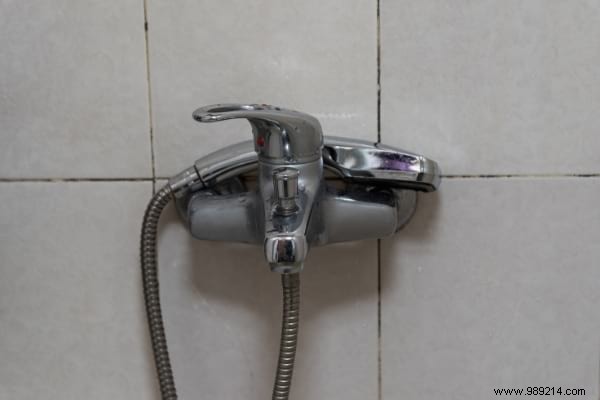 19 Proven Natural Tips to Clean Your Shower Cabin Effortlessly and Keep It Spotless