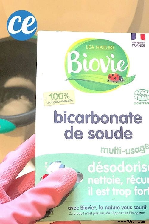 How to Restore a Yellowed, Stained Toilet Seat: Simple Natural Cleaning Guide