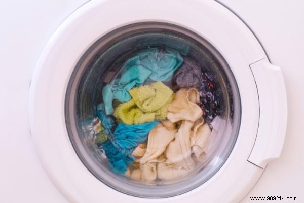 15 Common Washing Machine Mistakes That Damage Your Clothes – Expert Fixes