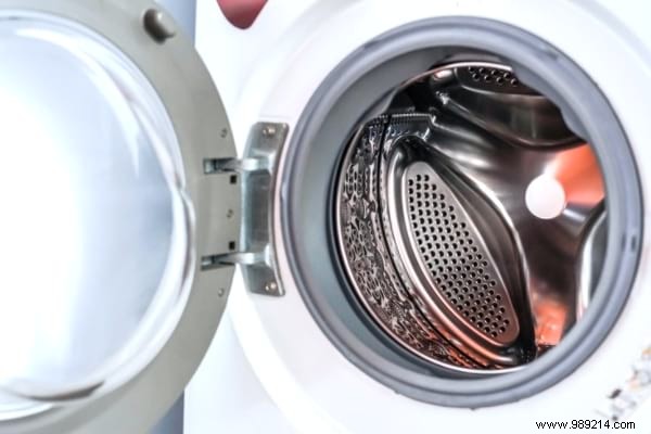 15 Common Washing Machine Mistakes That Damage Your Clothes – Expert Fixes