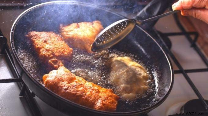 9 Proven Natural Ways to Eliminate Frying Smells at Home and Freshen Your Kitchen Fast