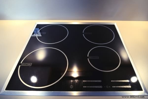 14 Expert Natural Tips for a Sparkling Clean Kitchen