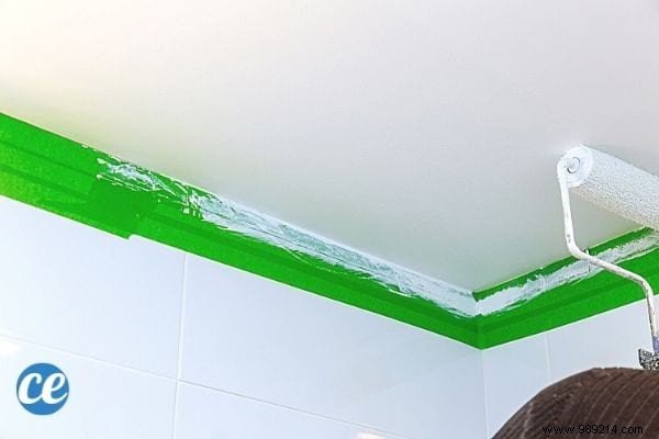 8 Proven Tips to Eliminate Humidity in a Windowless Bathroom