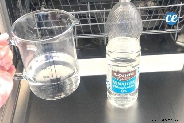 Expert Guide: Perfect Dosages of White Vinegar for Effective Household Cleaning