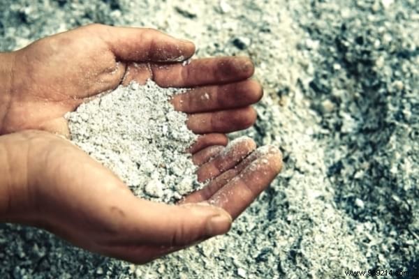 9 Proven Natural Methods to Wash Clothes Without Detergent – Eco-Friendly Expert Tips