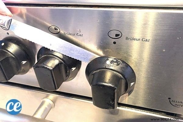 4 Proven Natural Ways to Clean Gas Stove Knobs Effortlessly