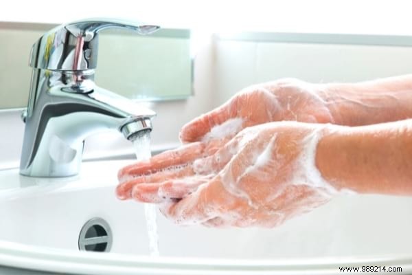 13 Proven Tips to Quickly Remove Henna Stains from Skin and Hair