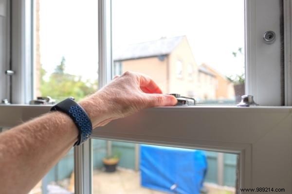 17 Proven Tips to Eliminate Window Condensation and Prevent Mold