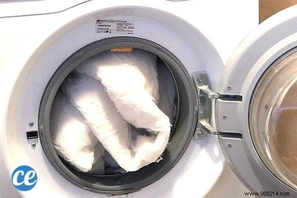 What Temperature to Wash Your Duvet: Expert Guide to Avoid Damage