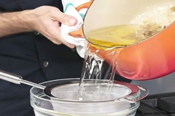 How to Clean and Reuse Frying Oil Up to 10 Times: Time-Tested Kitchen Tips
