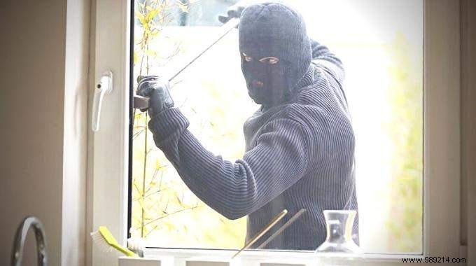 17 Police-Recommended Tips to Prevent Home Burglaries