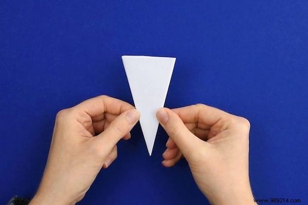 How to Make Paper Snowflakes: Easy 5-Minute Christmas Tutorial with 9 Free Patterns