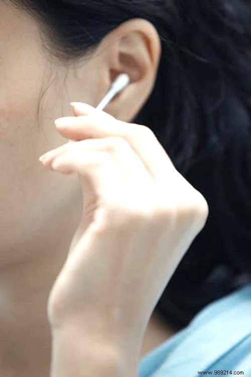 51 Proven Hydrogen Peroxide Uses for Health, Beauty, Cleaning, and Home Care