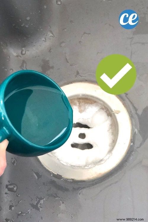 22 Surprising Baking Powder Uses for Cleaning, Hygiene, and Home Hacks