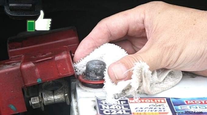 How to Clean Car Battery Terminals at Home with Baking Soda and Vinegar – No Cost Required