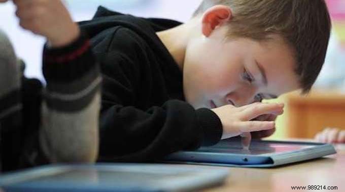 Excessive Screen Time in Young Children: Serious Developmental Risks Every Parent Must Understand