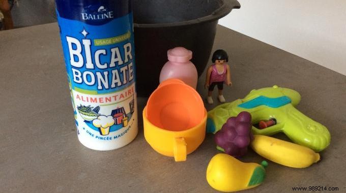 How to Safely Clean Kids  Plastic Toys with Baking Soda – No Harsh Chemicals