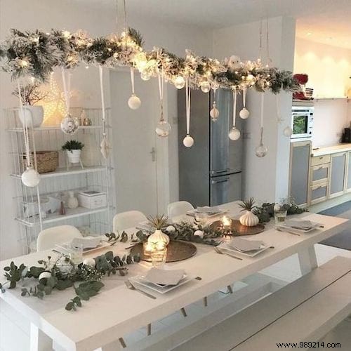 39 Easy DIY Christmas Decorations for a Magical Fairytale Home