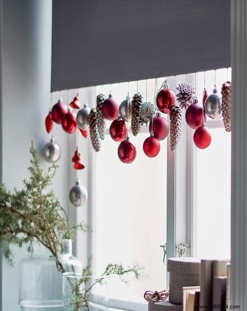 39 Easy DIY Christmas Decorations for a Magical Fairytale Home