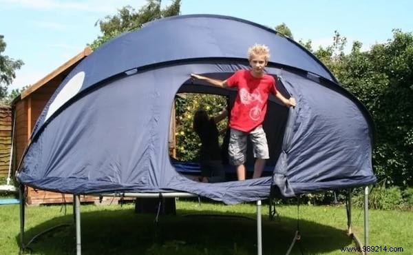 19 Genius Ways to Repurpose Your Old Trampoline in the Garden