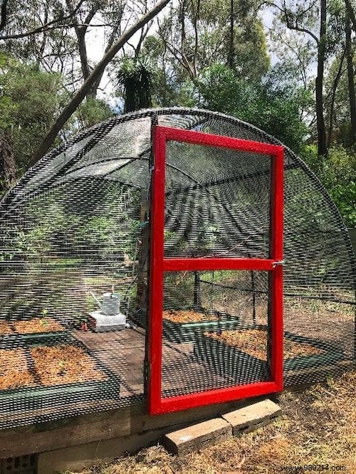 19 Genius Ways to Repurpose Your Old Trampoline in the Garden