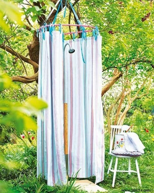 26 Easy DIY Outdoor Shower Ideas for Summer Refreshment