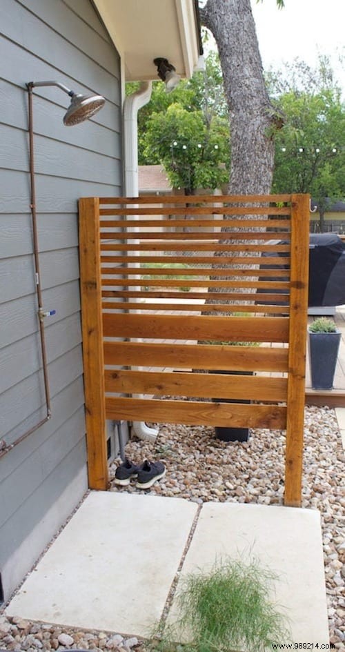 26 Easy DIY Outdoor Shower Ideas for Summer Refreshment