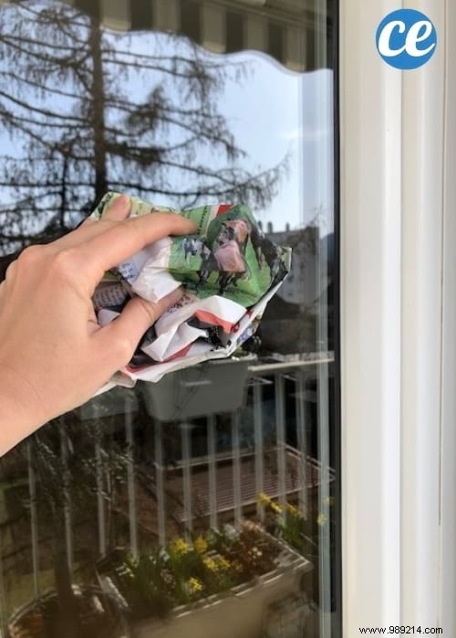 29 Proven Ways to Repurpose Old Newspapers at Home, Garden, and Garage