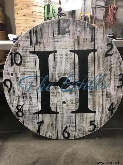 50 Genius DIY Ways to Upcycle Old Furniture into Stunning Home Decor