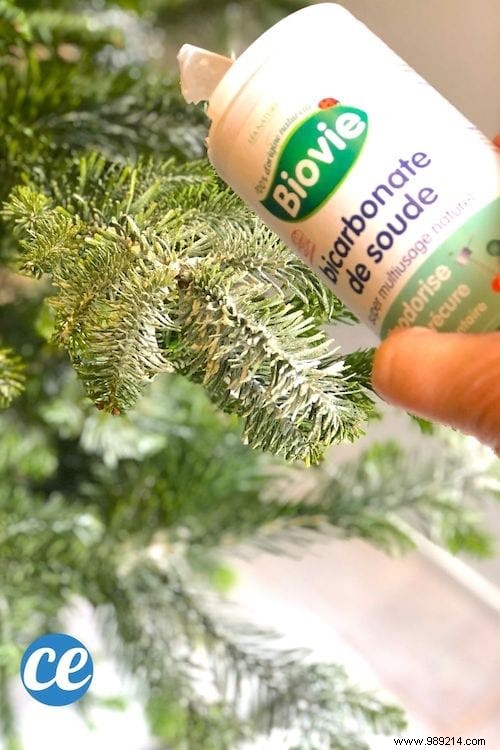 Easy DIY Snowy Christmas Tree: Baking Soda and Hairspray Trick