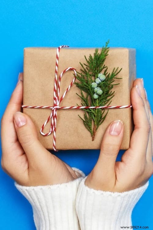 25 Easy, Creative & Budget-Friendly Christmas Gift Wrapping Ideas