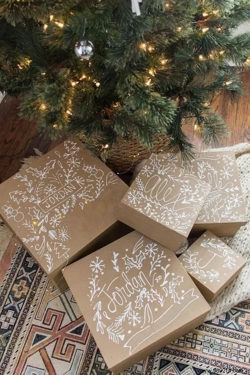 25 Easy, Creative & Budget-Friendly Christmas Gift Wrapping Ideas
