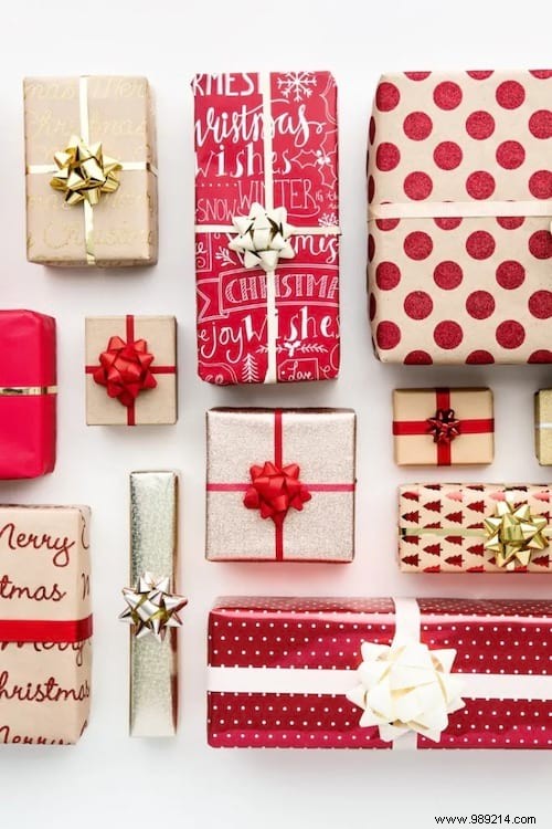 25 Easy, Creative & Budget-Friendly Christmas Gift Wrapping Ideas