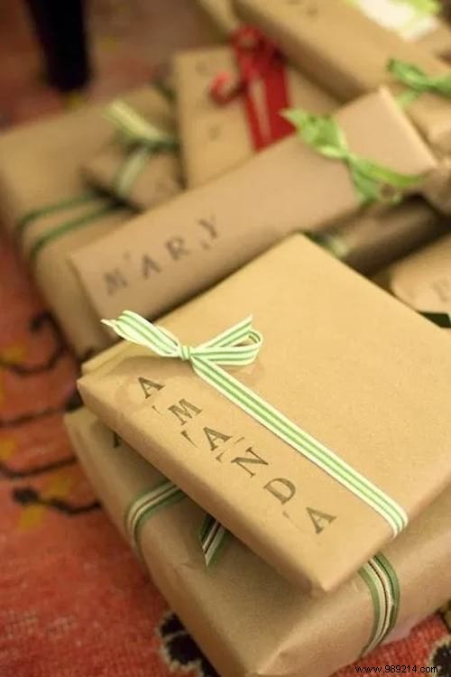 25 Easy, Creative & Budget-Friendly Christmas Gift Wrapping Ideas