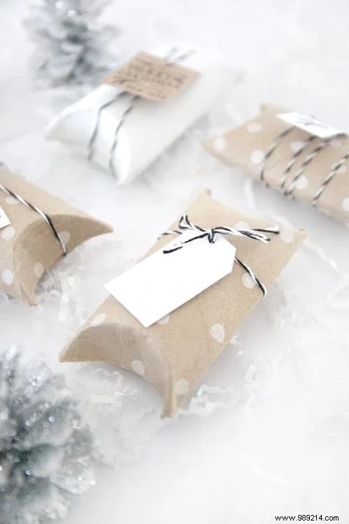 25 Easy, Creative & Budget-Friendly Christmas Gift Wrapping Ideas