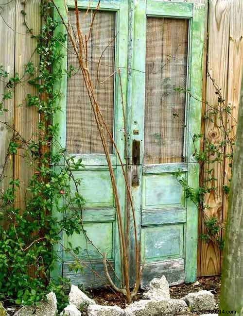 30 Genius DIY Ways to Upcycle Old Doors Into Stunning Home Features